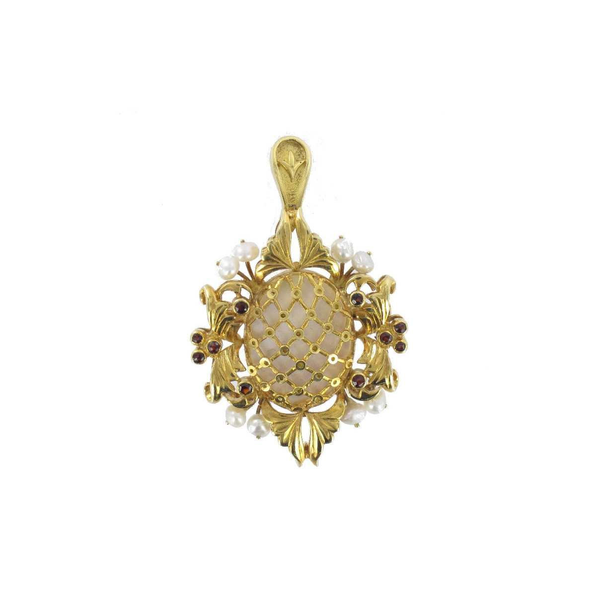 GOLD BROOCH PENDANT