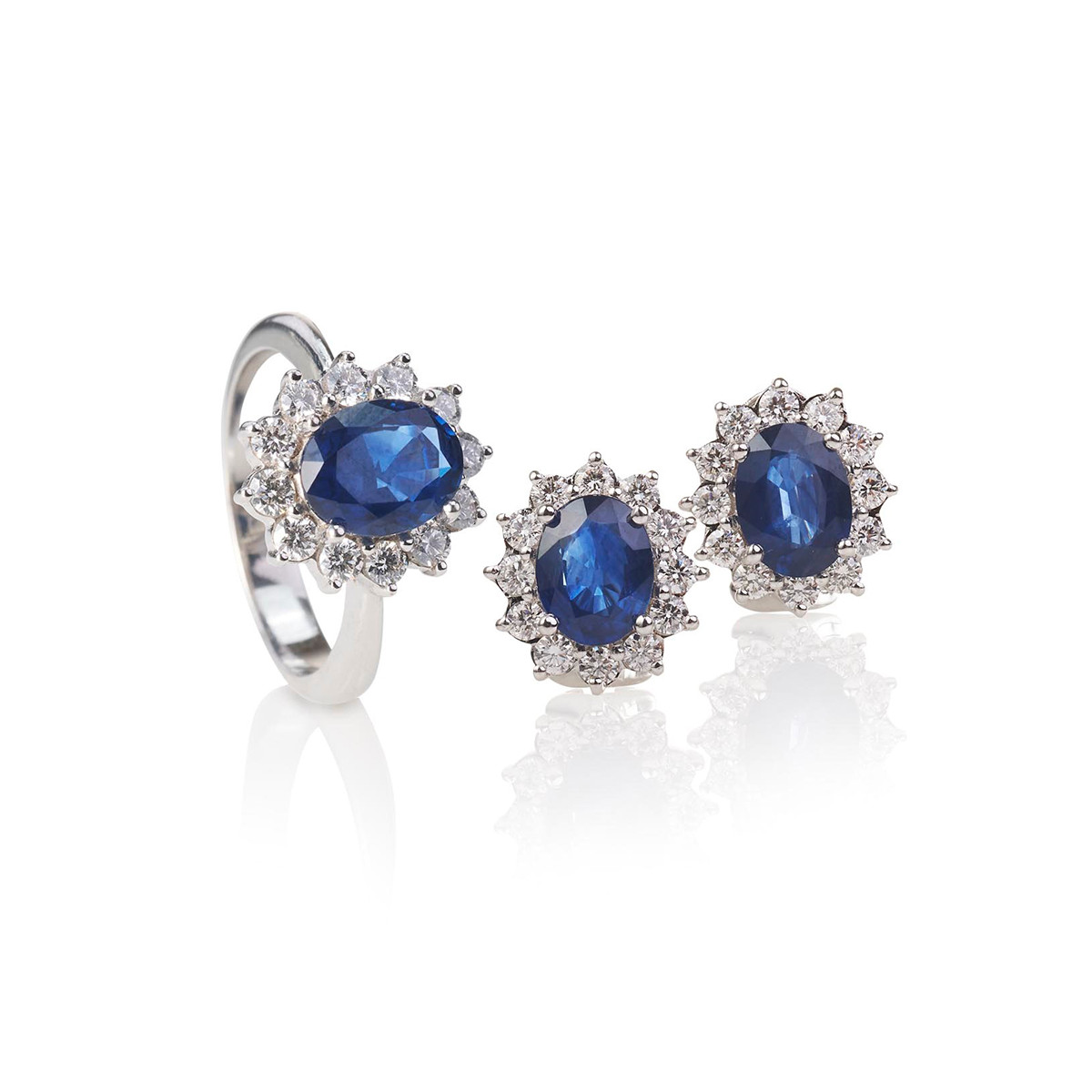 SAPPHIRES 3.56 KTES AND DIAMONDS EARRINGS