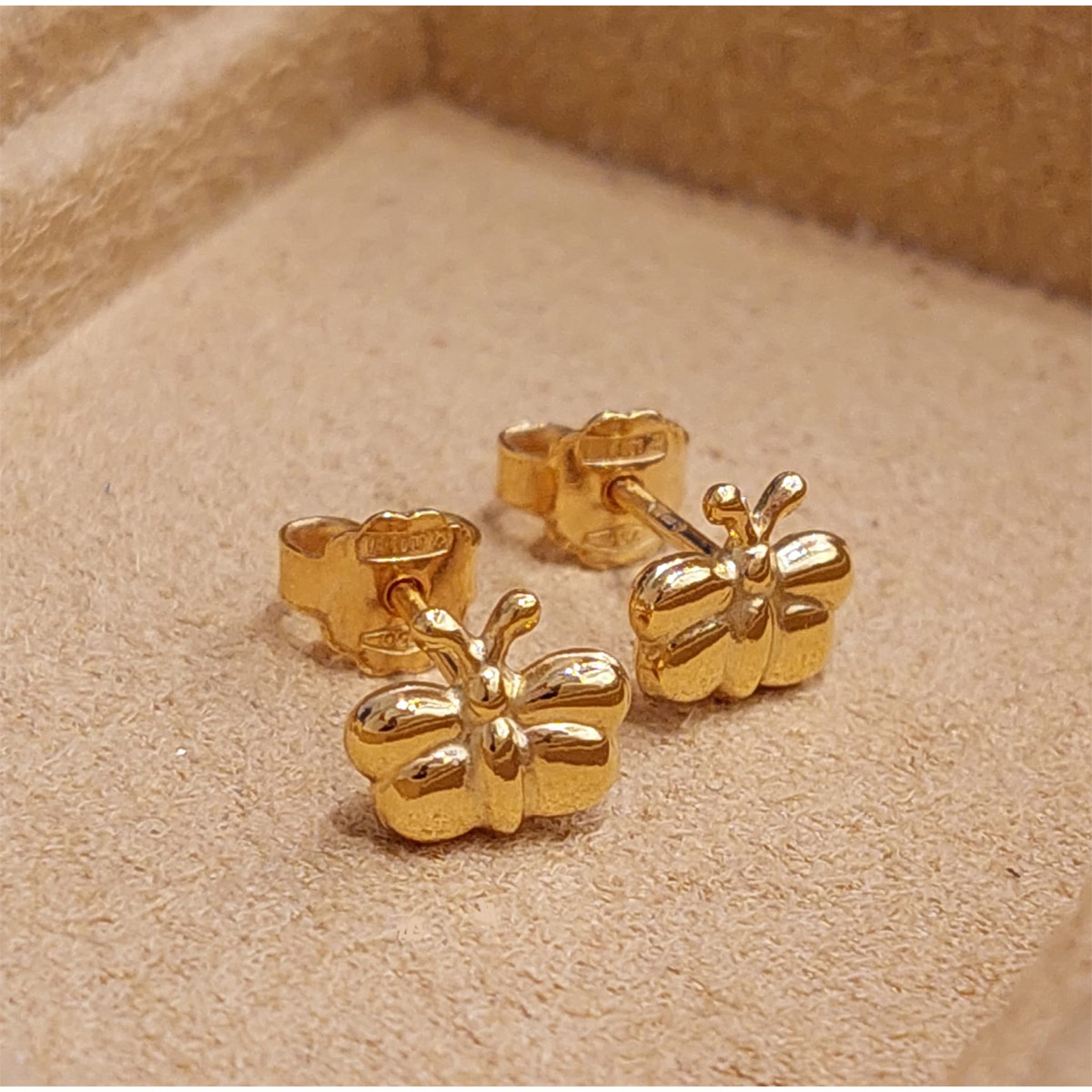 GOLD BUTTERFLY GIRL EARRING