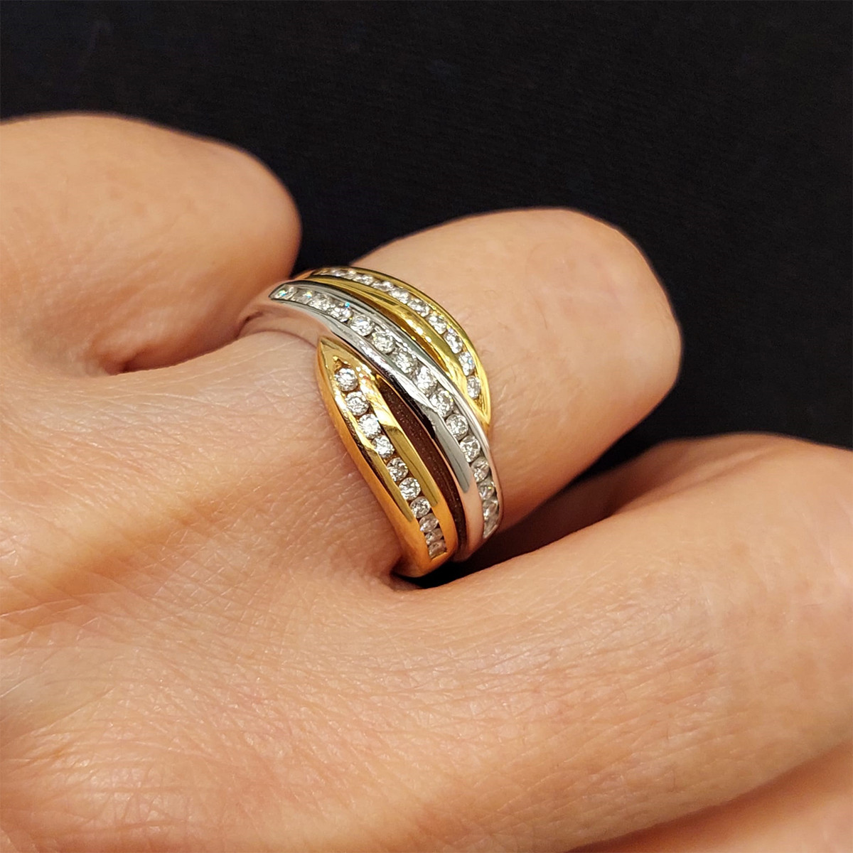 3 COLORS GOLD RING WITH DIAMONDS