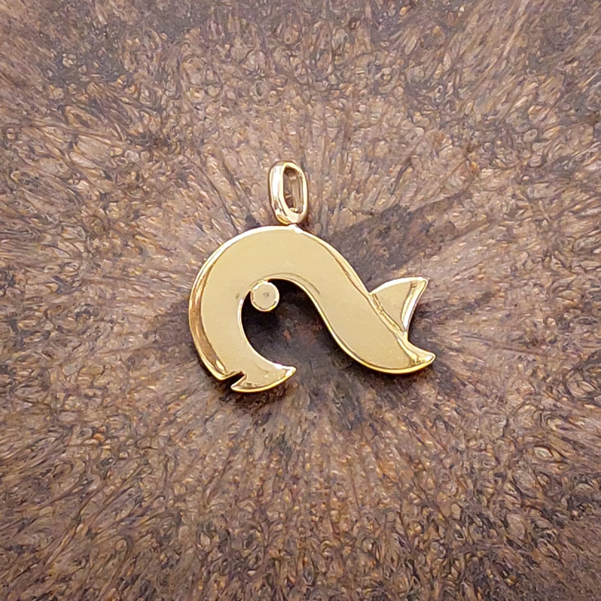 GOLD PENDANT