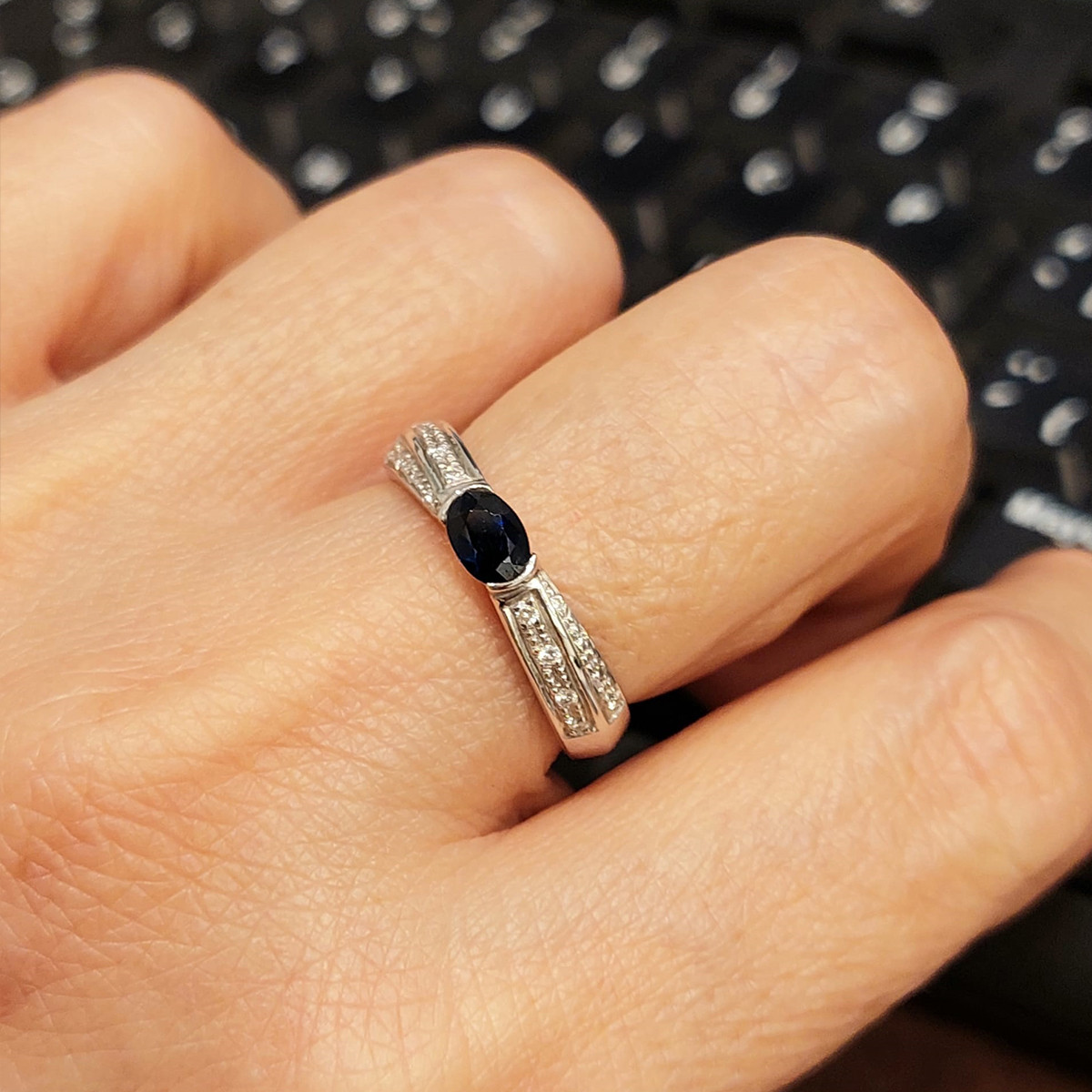 Anillo diamante y 2025 zafiro