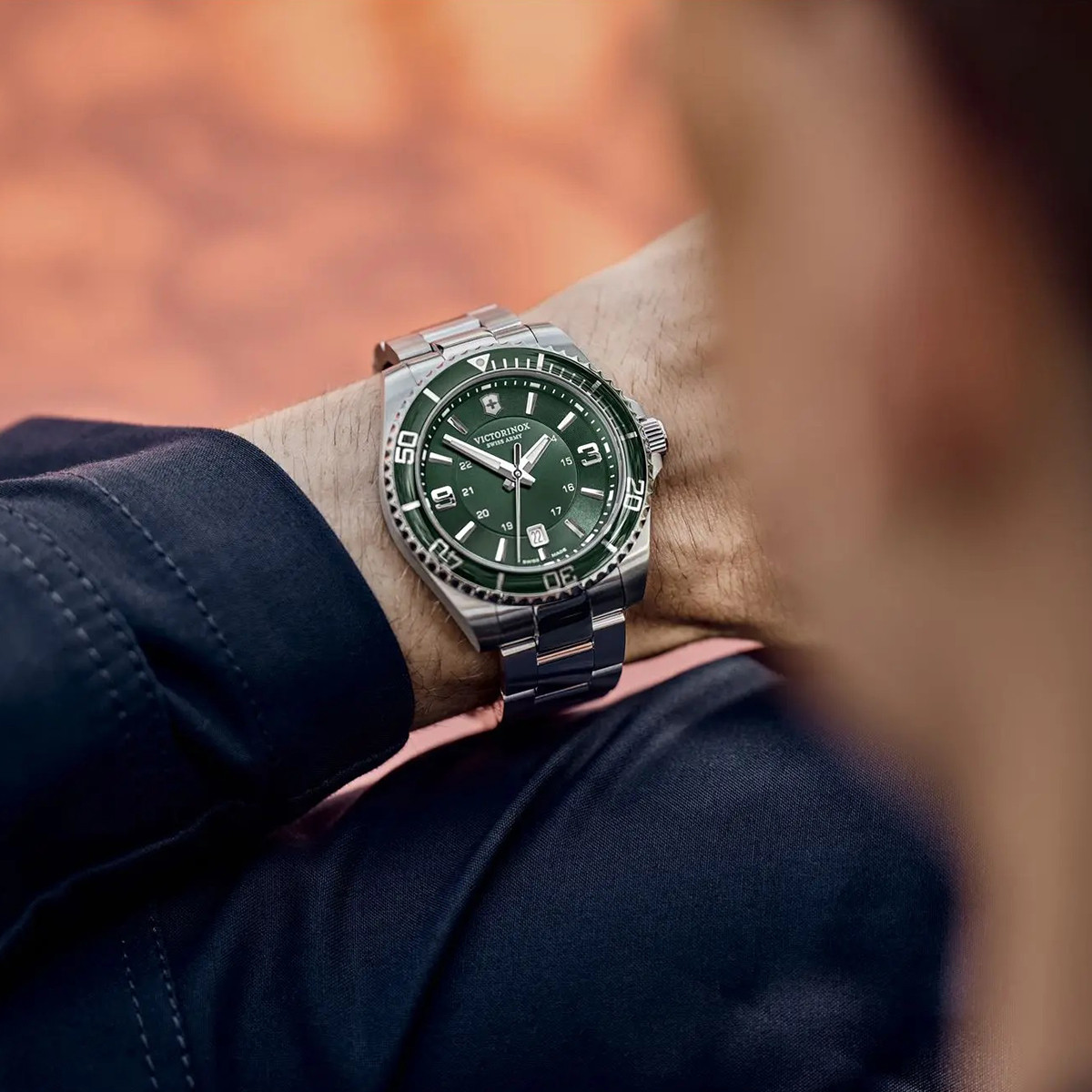 VICTORINOX MAVERICK GREEN DIAL