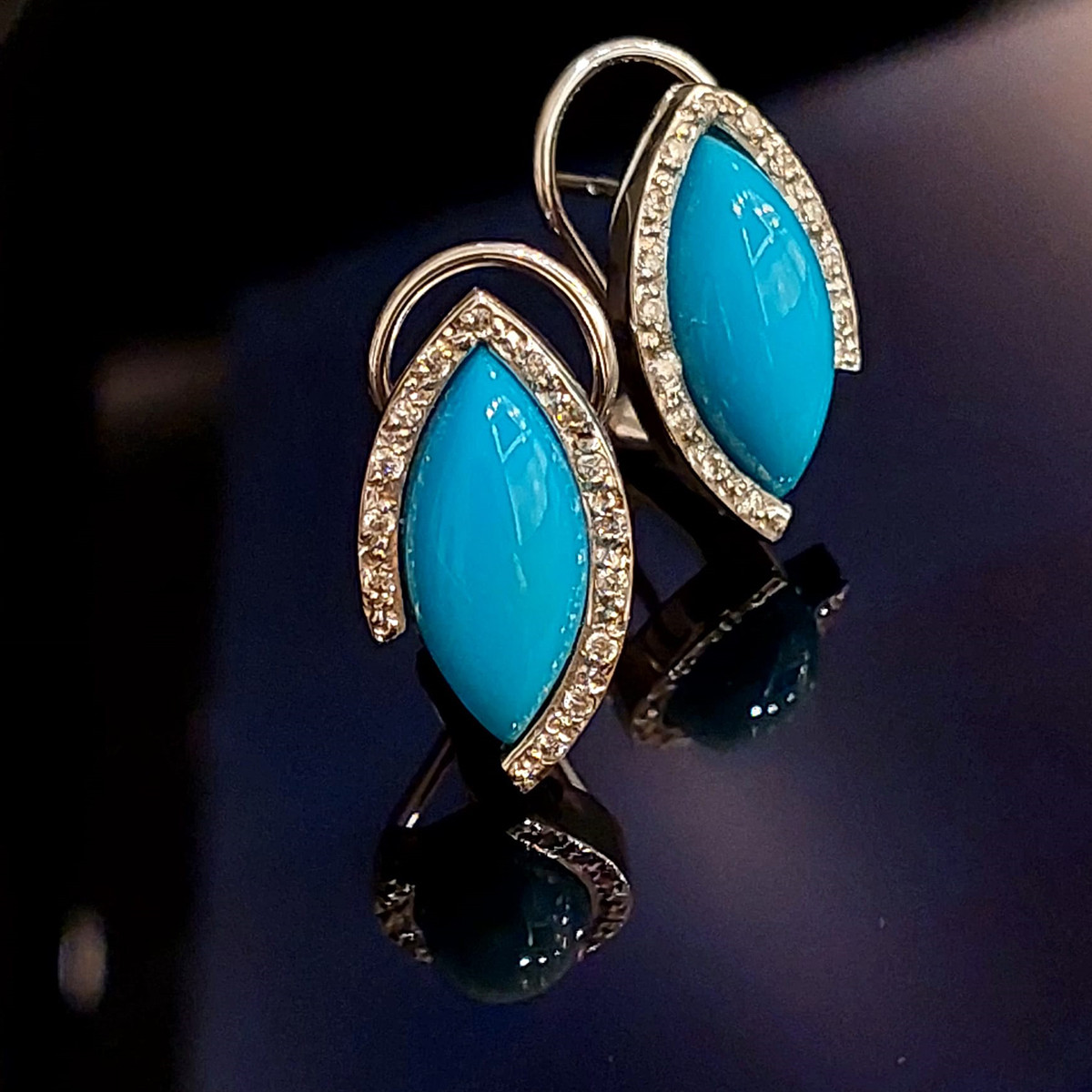PENDIENTES CON TURQUESA Y DIAMANTES