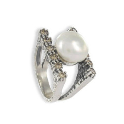 SILVER RING WITH FRESH WATER CULTIVATED PEARL