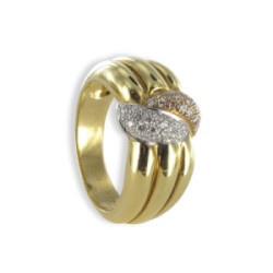 WIDE GOLD RING WITH PAVË DIAMONDS