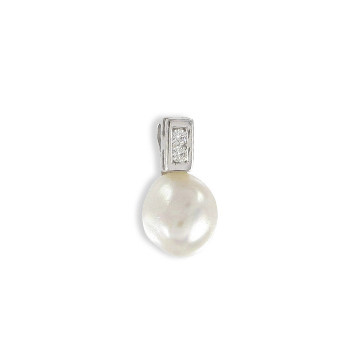 WHITE GOLD DIAMOND AND PEARL PENDANT