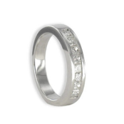 MEDIA ALIANZA DE 8 DIAMANTES TALLA PRINCESA EN ORO BLANCO 18K 0,48 CT