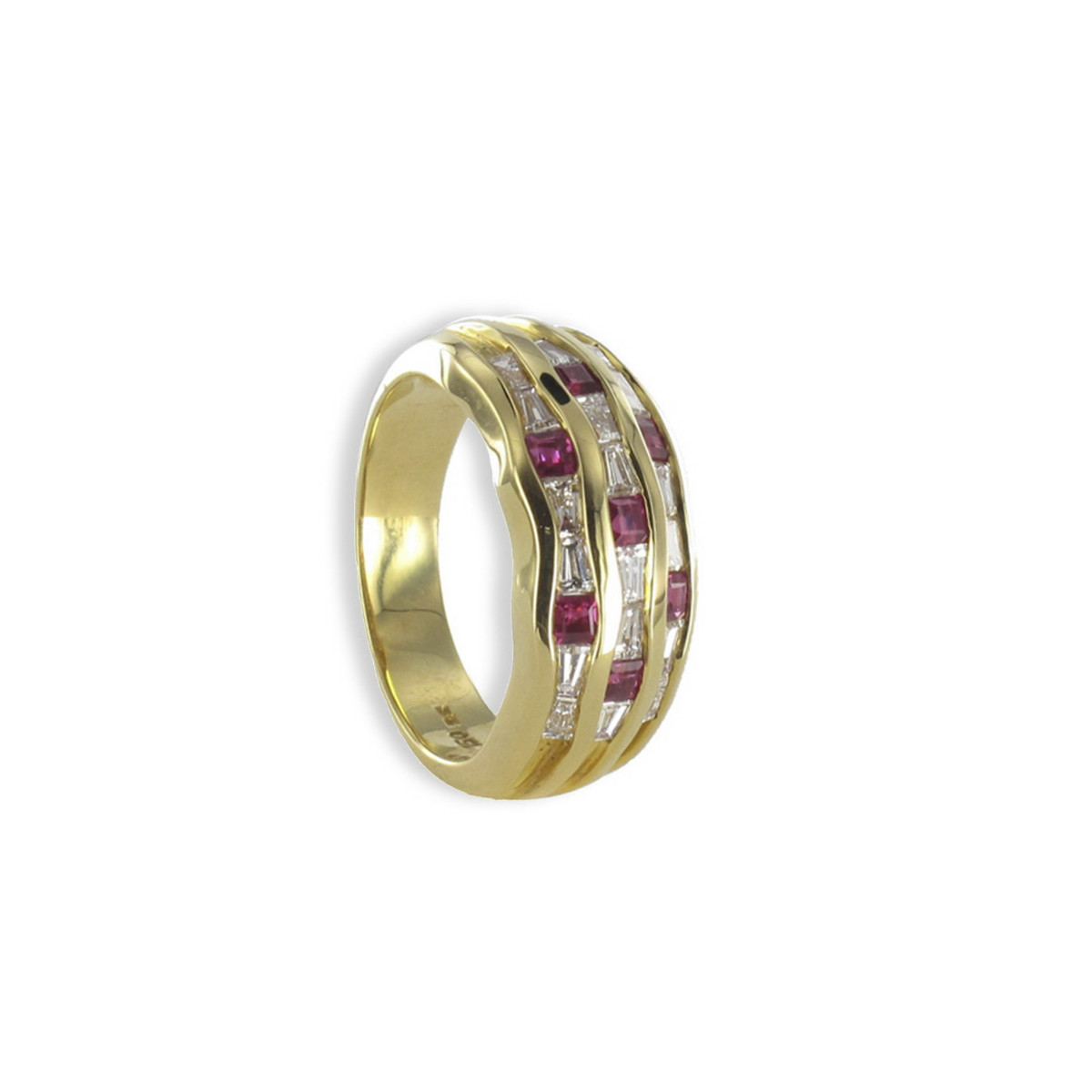 GOLD DIAMONDS AND RUBY 0,68 KTES RING