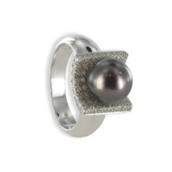 ANELL DE DISSENY PERLA NEGRA I DIAMANTS