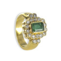 GOLD EMERALD AND DIAMONDS RING