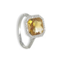 GOLD AND SQUARE CITRINE QUARTZ RING