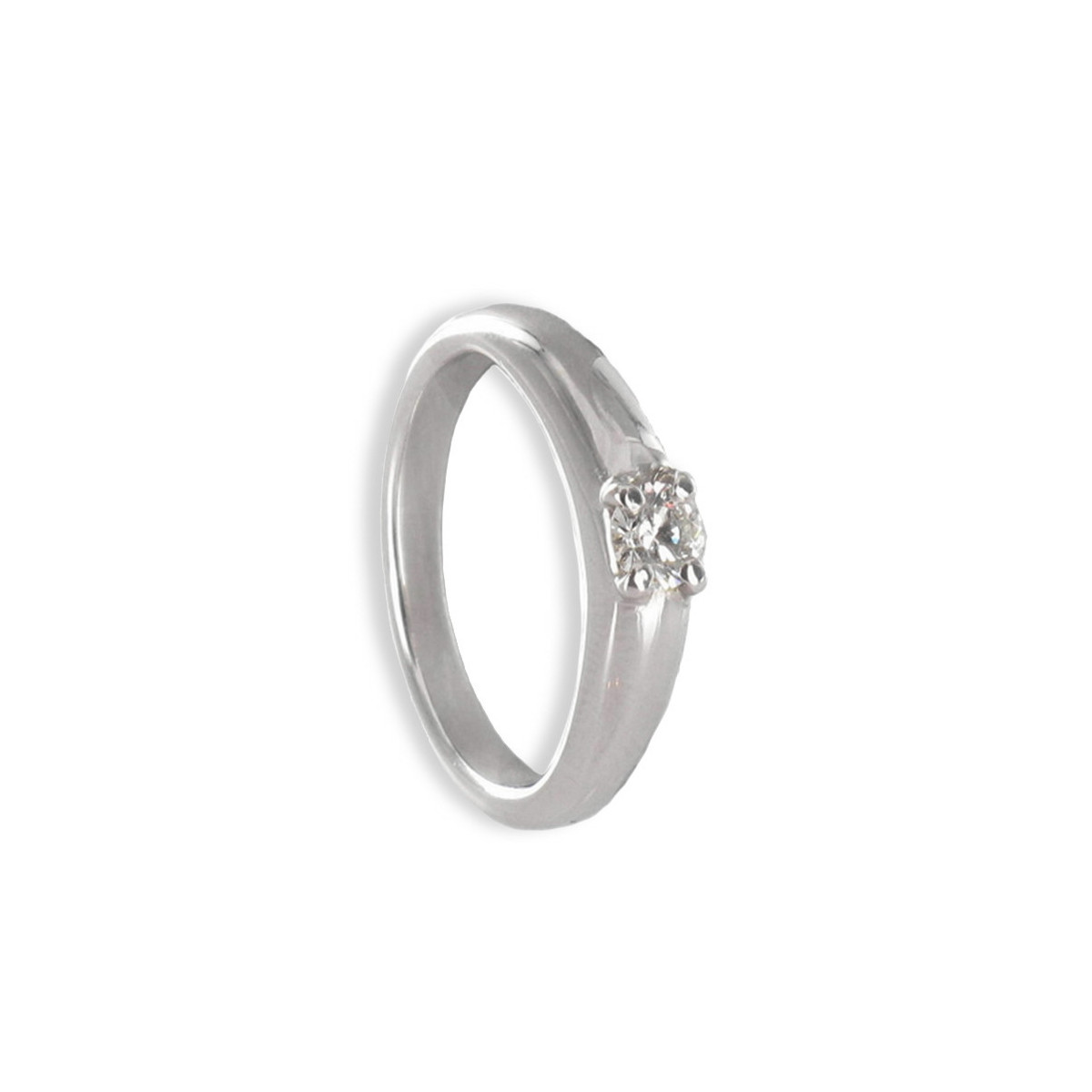 TOP WESSELTON DIAMOND RING