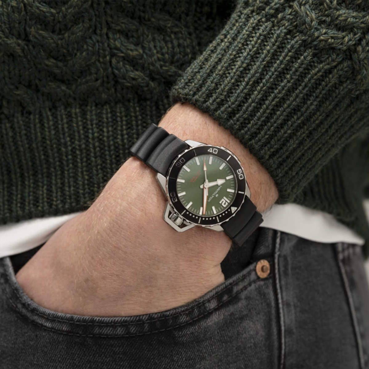 KHAKI NAVY FROGMAN GREEN DIAL 41 MM