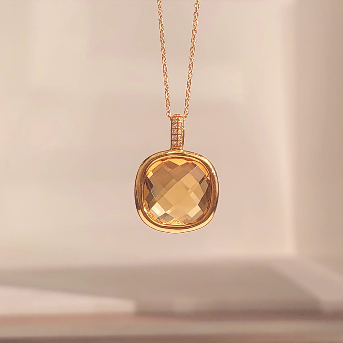 GARGANTILLA ORO CITRINO Y DIAMANTES