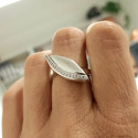 ANILLO FORMA HOJA CON DIAMANTES