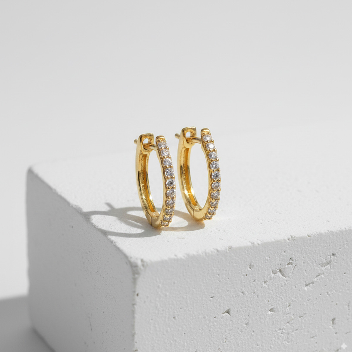 PENDIENTES ARO ORO AMARILLO 20 DIAMANTES