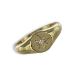 GOLD SIGNET RING WITH DIAMOND