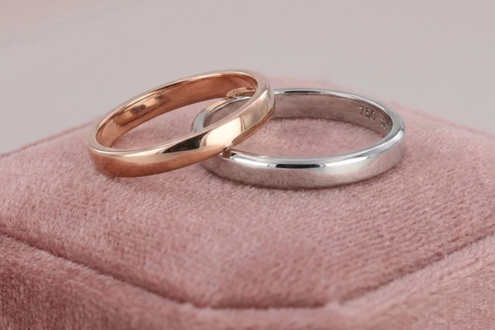 Aliances de casament en or rosa i or blanc de 18 quirats - Zapata Joyeros